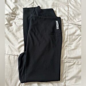 Gym shark leggings